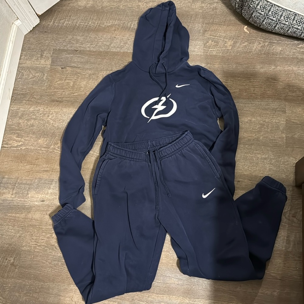 NRG volleyball sweat set!